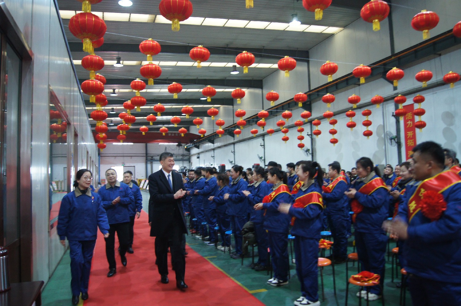 魯機(jī)公司召開年度總結(jié)表彰大會，集團(tuán)黨委書記、董事長宗成偉出席